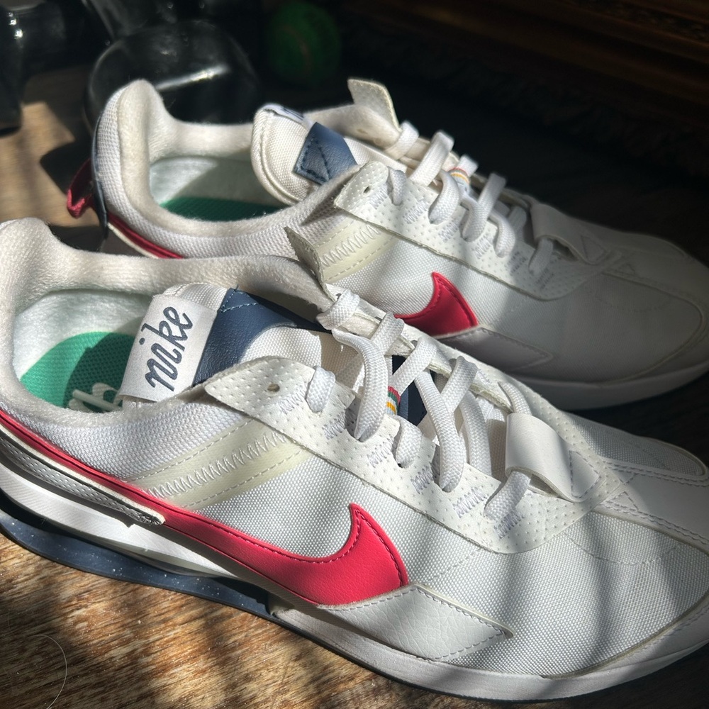Nike womens Air Max Pre-Day